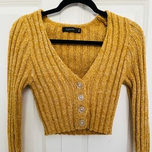 Ribbed cropped cardigan from Glassons